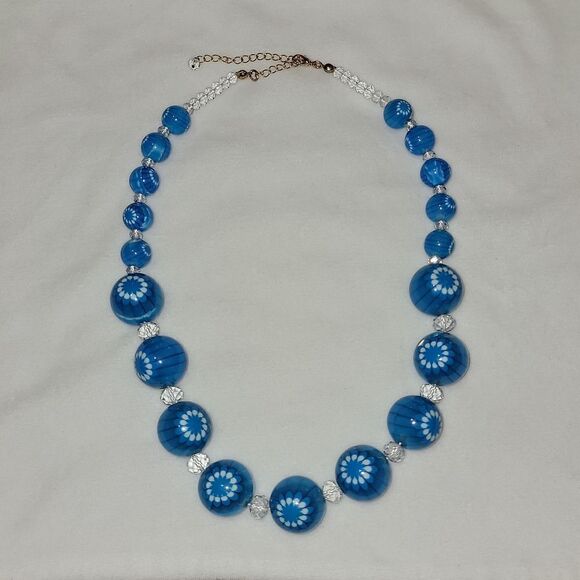 Stunning Graduated Bead Handmade Handcrafted Necklace 22-25 Inches NWOT - Picture 1 of 5
